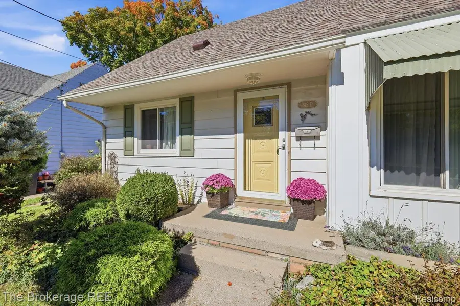 613 E Atherton Road, Flint, MI 48507 - #3
