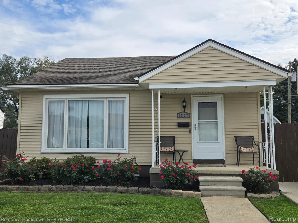 1327 Austin Avenue, Lincoln Park, MI 48146 - #1