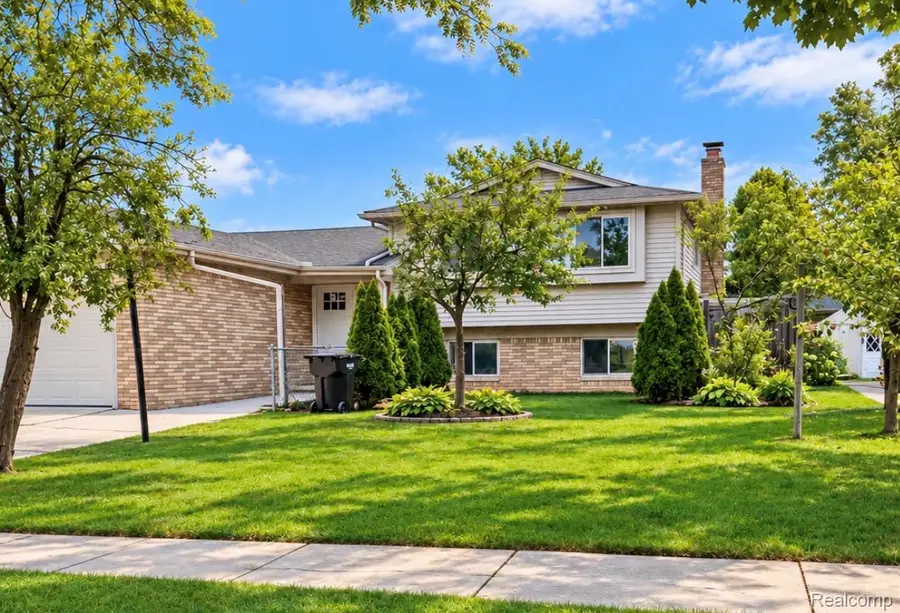 4111 Rose Mary Drive, Sterling Heights, MI 48310 - #2