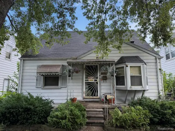 8252 Heyden Street, Detroit, MI 48228