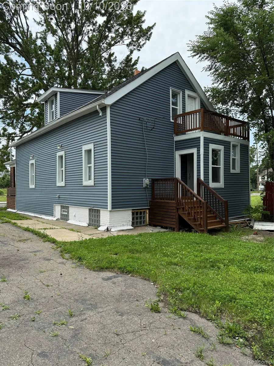 8857 Charlevoix Street, Detroit, MI 48214 - #2