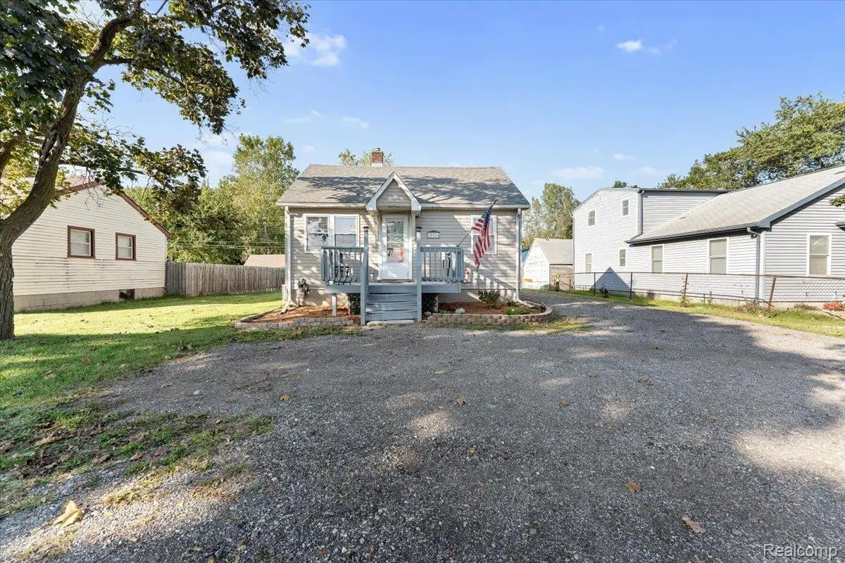 20594 Gibraltar Road, Brownstown, MI 48183 - #1