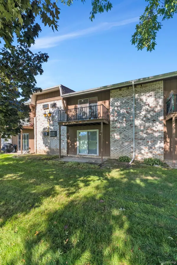 7350 Woodview Street, Westland, MI 48185