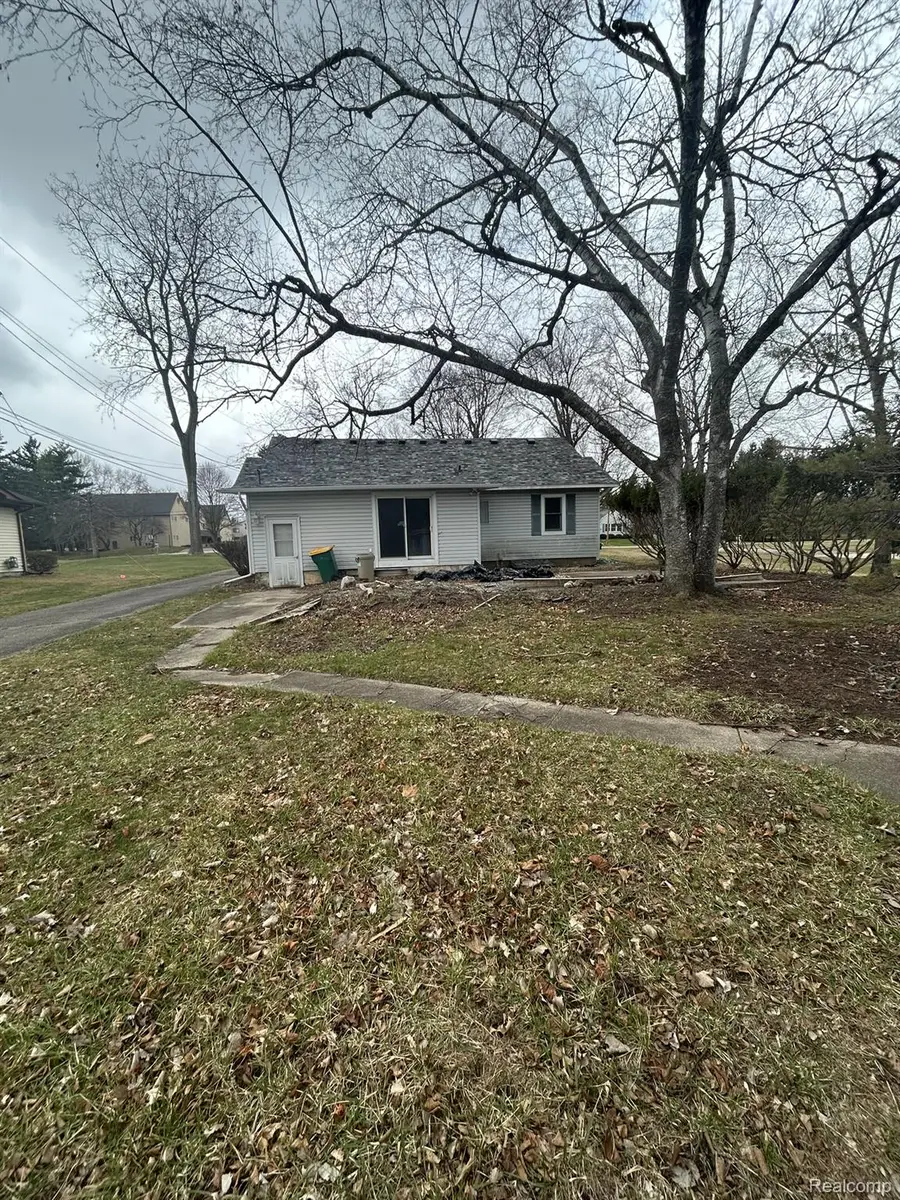 28010 Rollcrest Road, Farmington, MI 48334 - #3