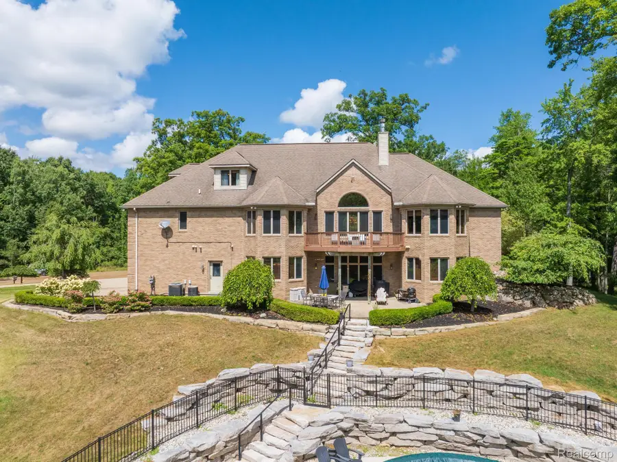 2550 Birch Grove Court, Oxford, MI 48370 - #3