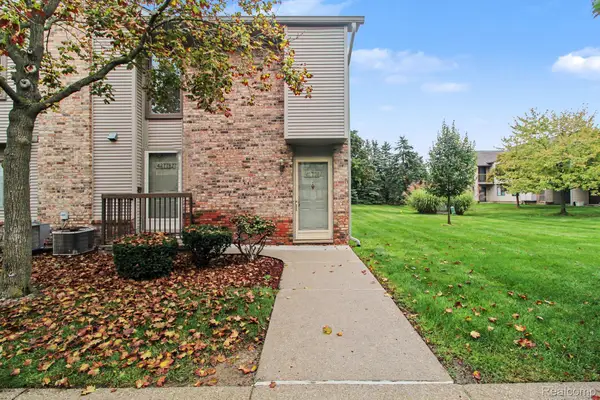 42776 Lilley Pointe Drive #171, Canton, MI 48187