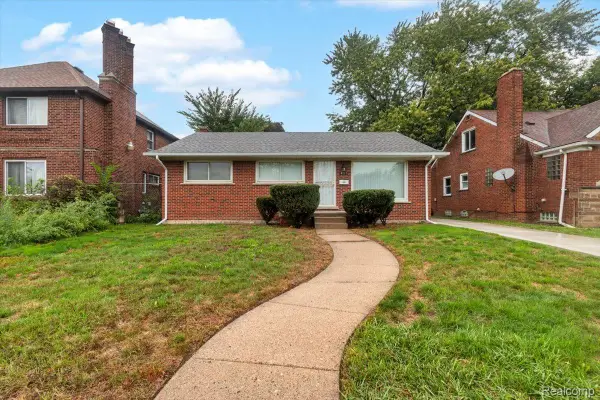 8791 E Outer Drive, Detroit, MI 48213