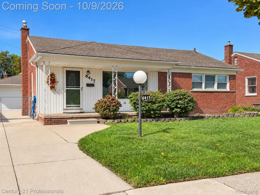 6417 Hawthorne Street, Garden City, MI 48135 - #2