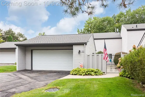 2818 Breckenridge Drive, Brighton, MI 48114