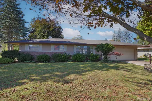 3190 Mysylvia Drive, Saginaw, MI 48601