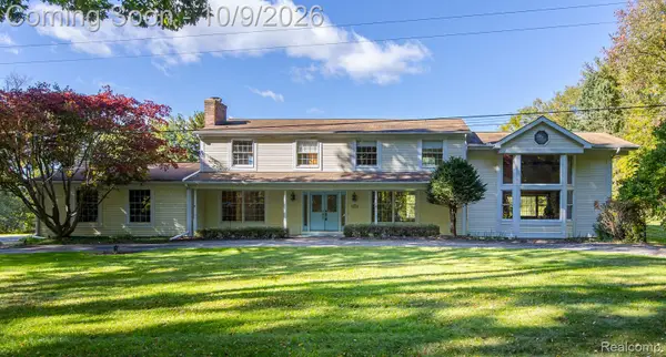 9391 Allen Road, Clarkston, MI 48348