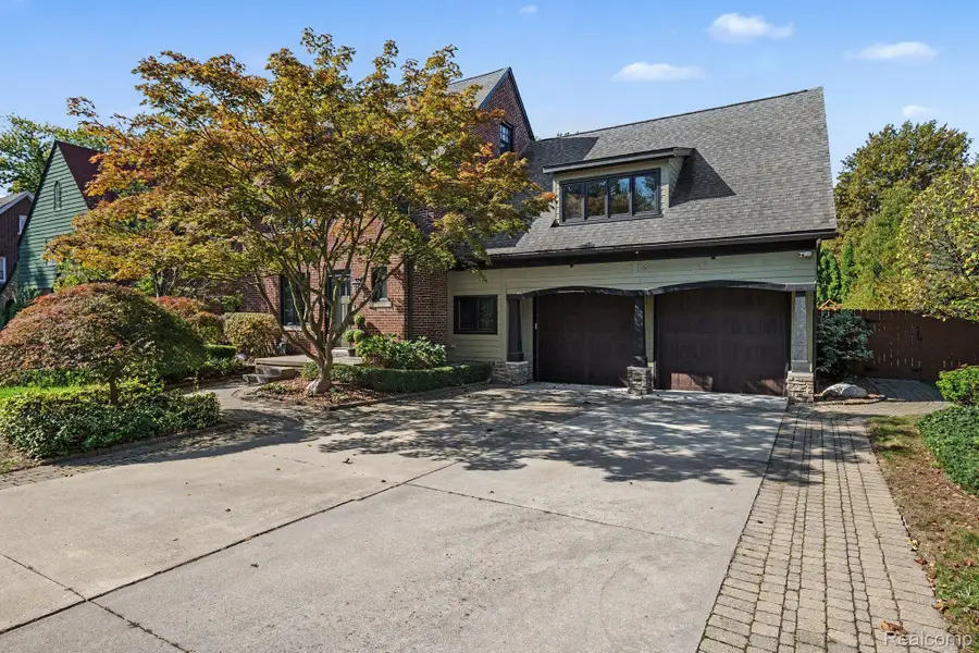 136 S Wilson Boulevard, Mount Clemens, MI 48043 - #3