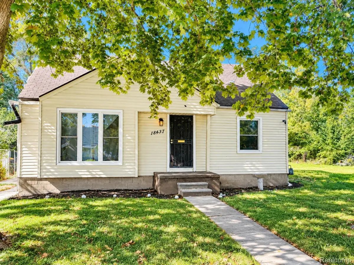 18437 Avon Avenue, Detroit, MI 48219 - #1