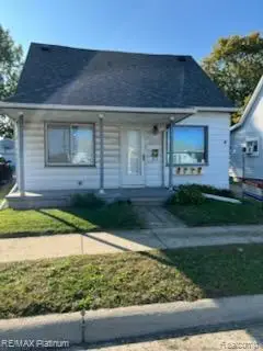 24835 Brittany Avenue, Eastpointe, MI 48021