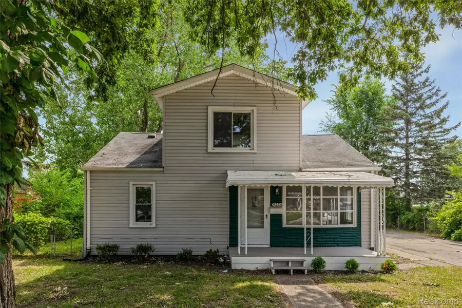5850 Deering Street, Garden City, MI 48135 - #2
