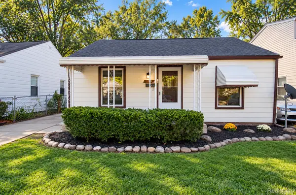 4533 Carnegie Street, Wayne, MI 48184
