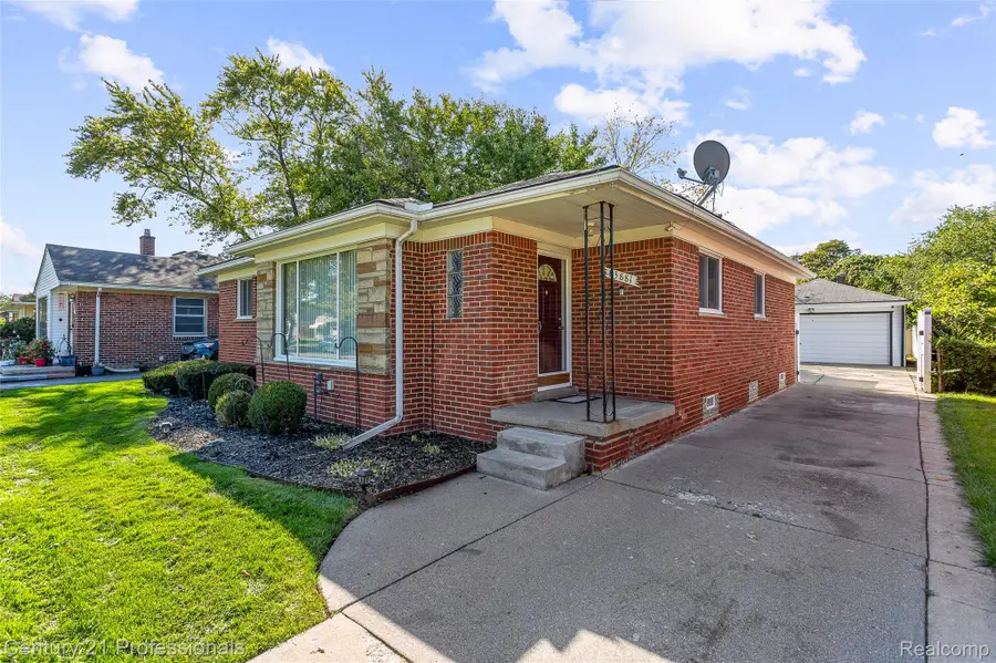 23881 Morton Street, Oak Park, MI 48237 - #2