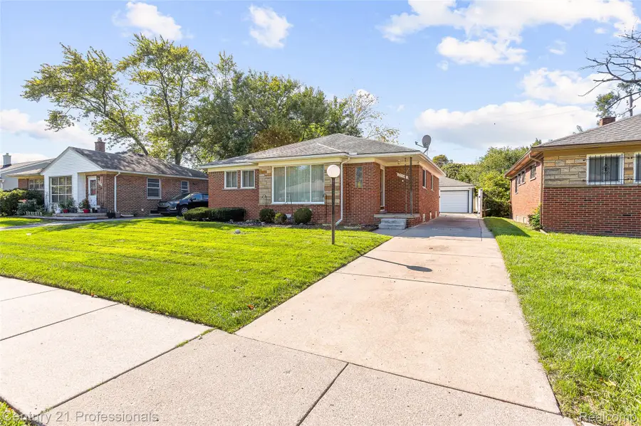 23881 Morton Street, Oak Park, MI 48237 - #3