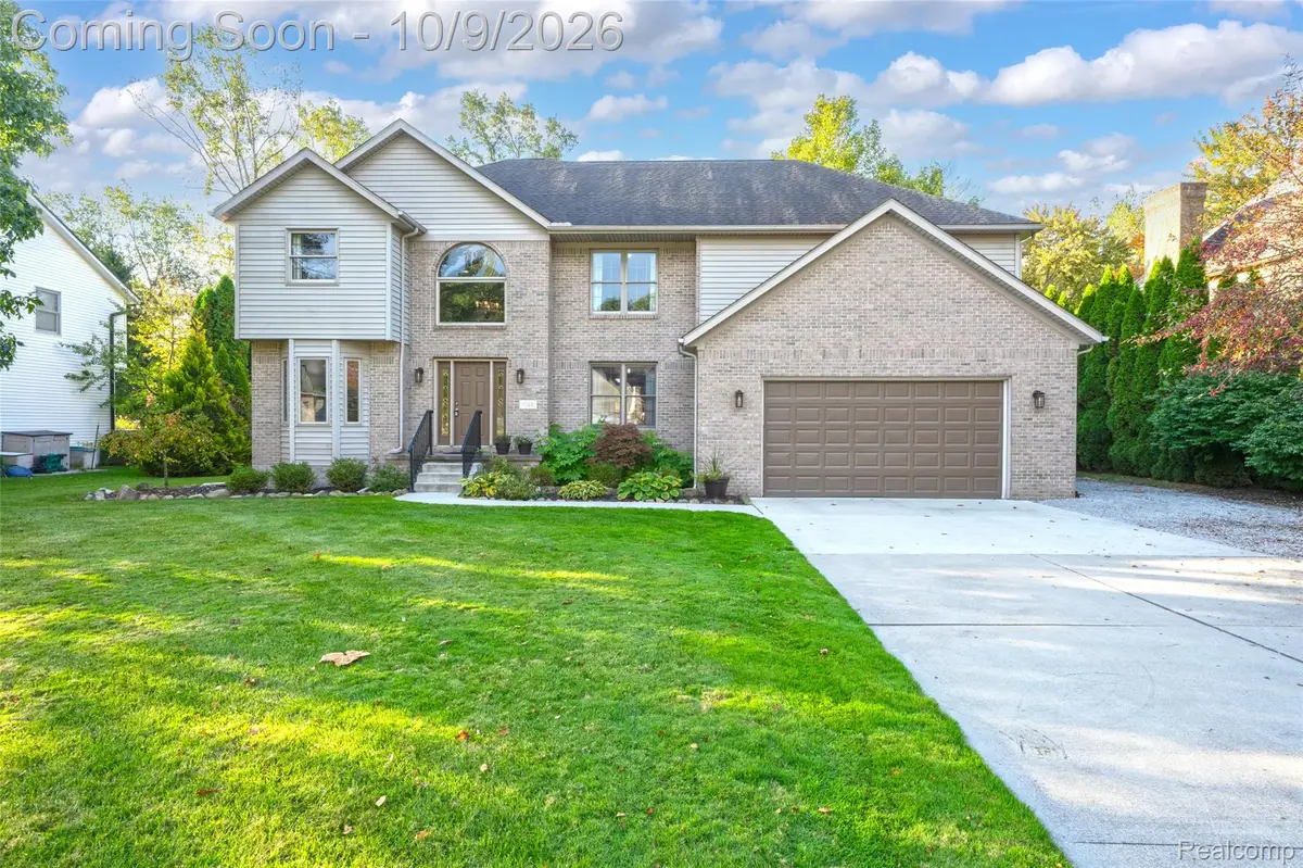 1165 Joanwood DR, Marysville, MI 48040 - #1