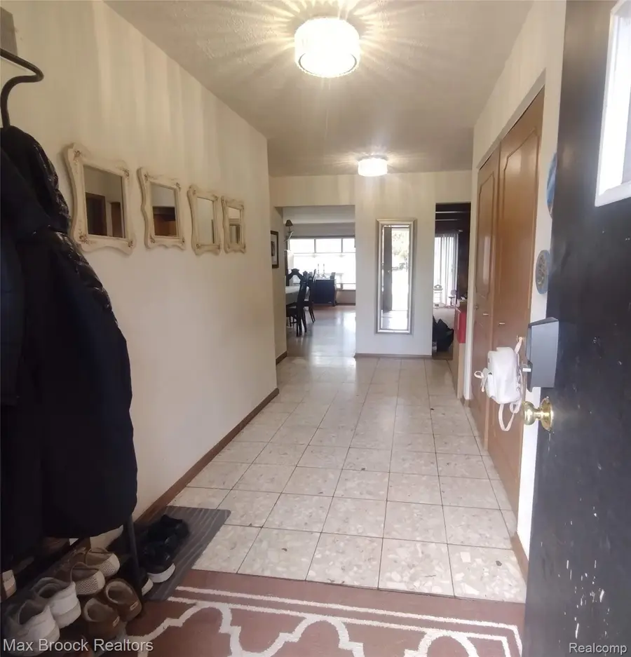 17060 Jeanette ST, Southfield, MI 48075 - #2