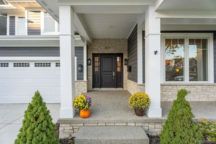 613 E Farnum AVE, Royal Oak, MI 48067 - #2