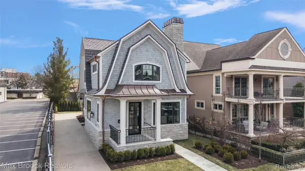 535 Henrietta ST, Birmingham, MI 48009