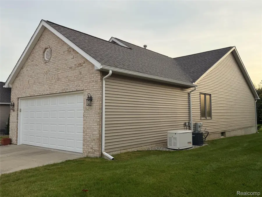 1033 Foxglove LN, Davison, MI 48423 - #2