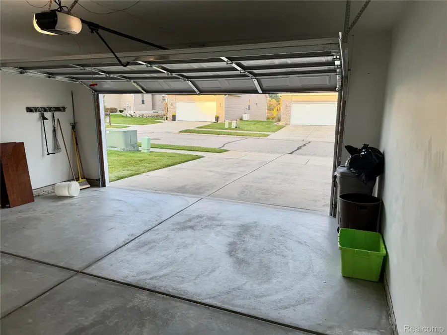 1033 Foxglove LN, Davison, MI 48423 - #3