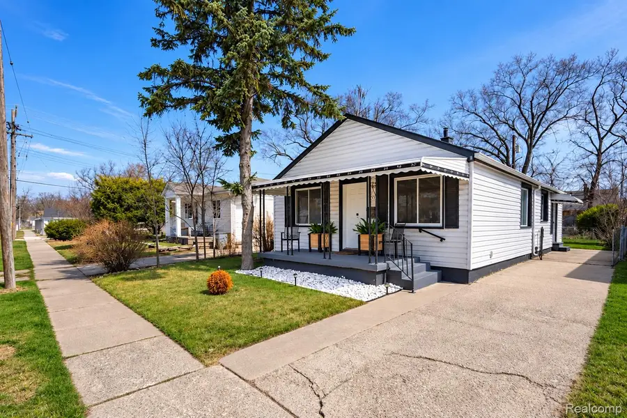 21414 Westview AVE, Ferndale, MI 48220 - #2