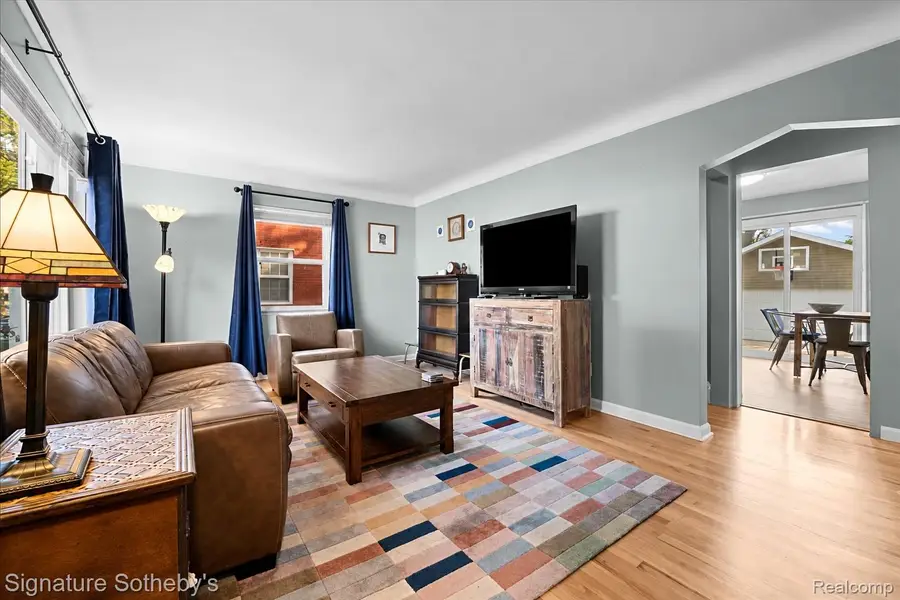 2716 N Connecticut AVE, Royal Oak, MI 48073 - #2