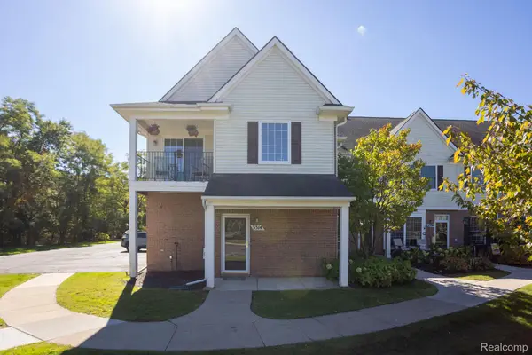 3314 Kneeland CIR 9-A # 114, Howell, MI 48843