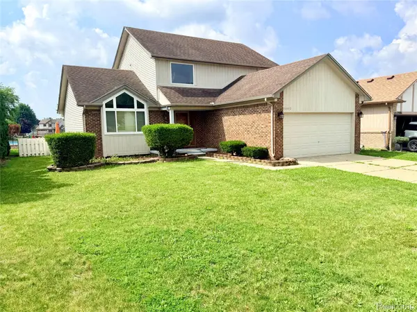 25992 Briar Towne BLVD, Chesterfield, MI 48051
