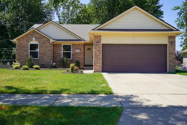 51819 Kings Pointe DR, NewBaltimore, MI 48047