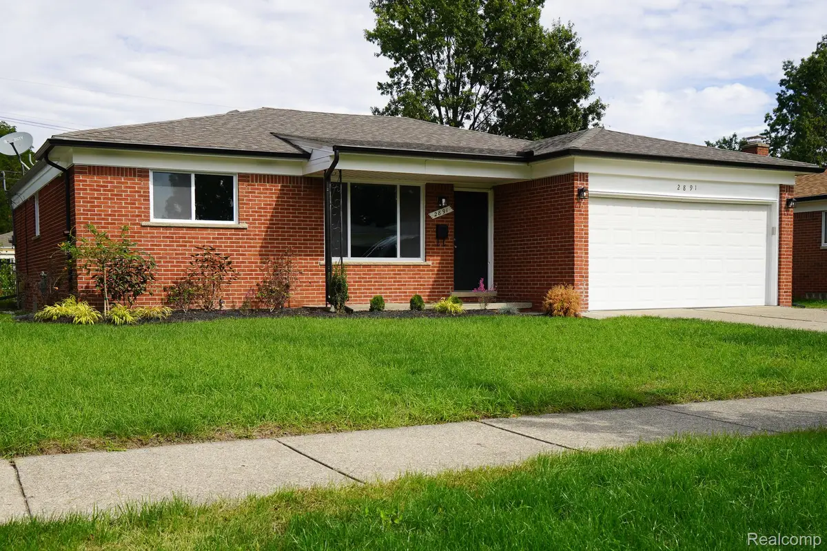 2891 Teasdale DR, Troy, MI 48083 - #1