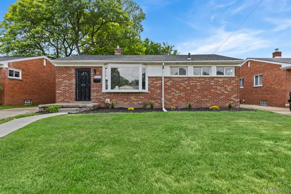22121 Whitmore ST, Oak Park, MI 48237 - #1