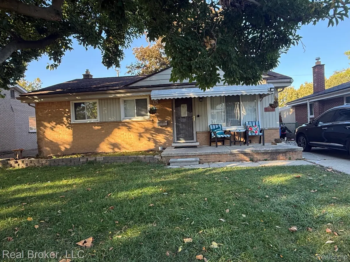 24686 McDonald ST, Dearborn Heights, MI 48125 - #1