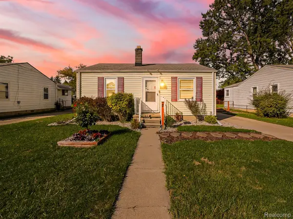 25255 Ford ST, Roseville, MI 48066