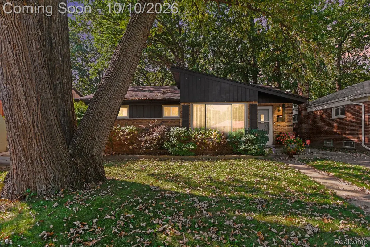 21671 Whitmore ST, Oak Park, MI 48237 - #1