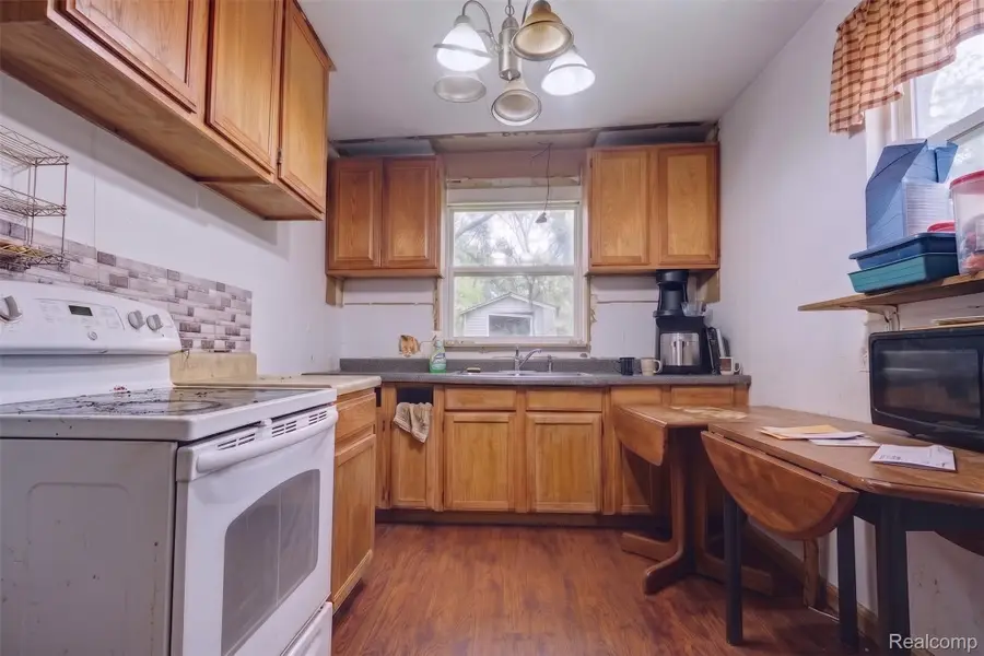 16192 Fenton ST, Detroit, MI 48219 - #2