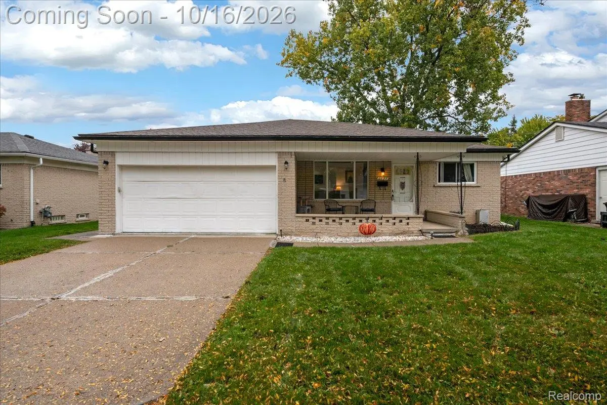 2855 Saratoga DR, Troy, MI 48083 - #1