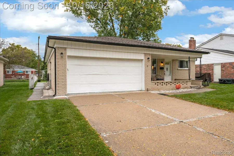 2855 Saratoga DR, Troy, MI 48083 - #2