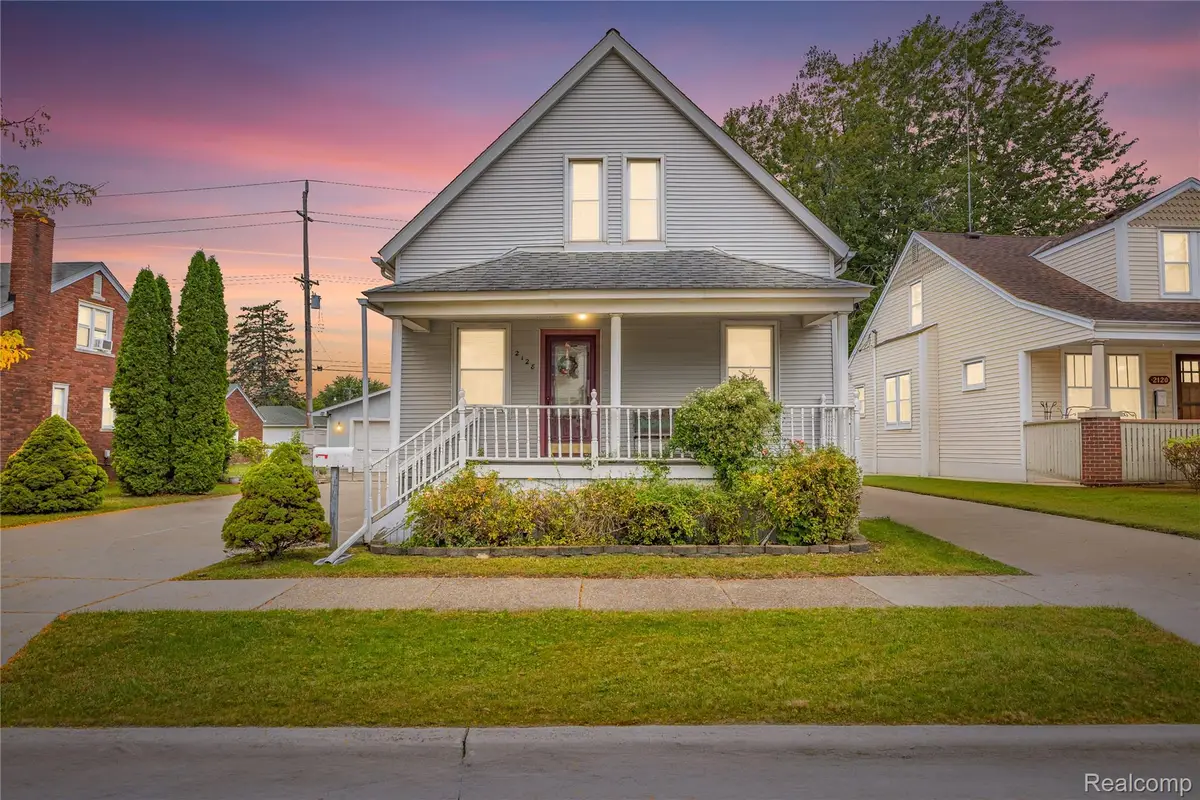 2128 10th ST, Wyandotte, MI 48192 - #1