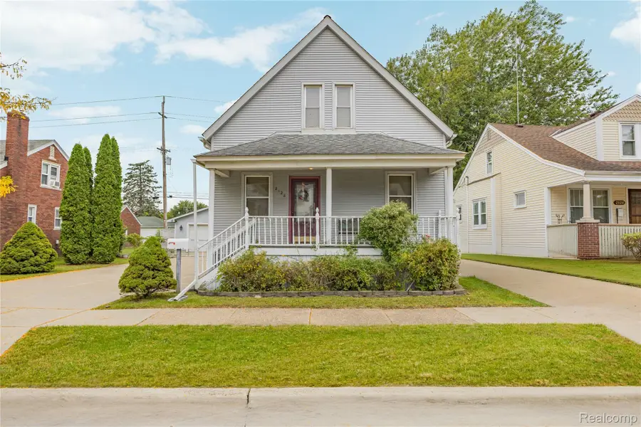 2128 10th ST, Wyandotte, MI 48192 - #2