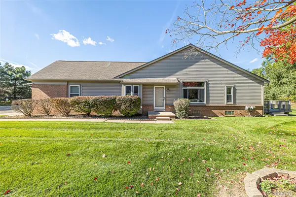 34438 Manor Run CIR  # 36, SterlingHeights, MI 48312