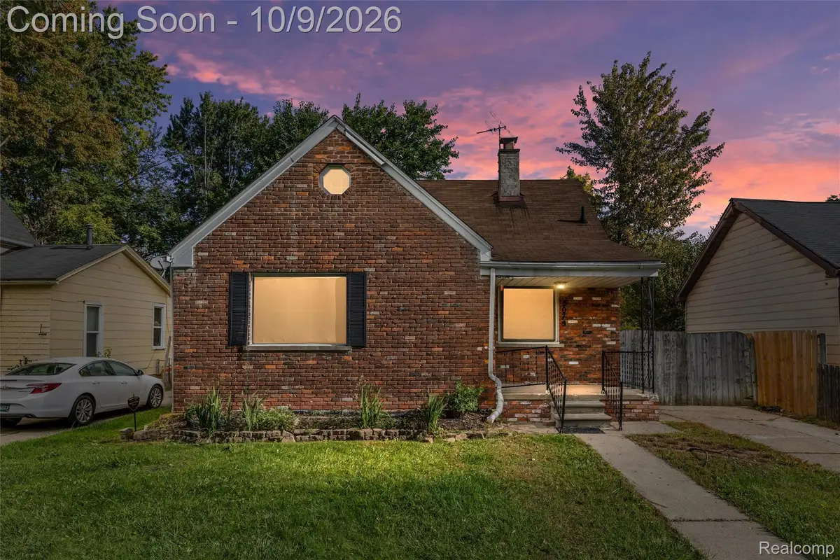 5070 Lafontaine ST, Grosse Pointe, MI 48236 - #1