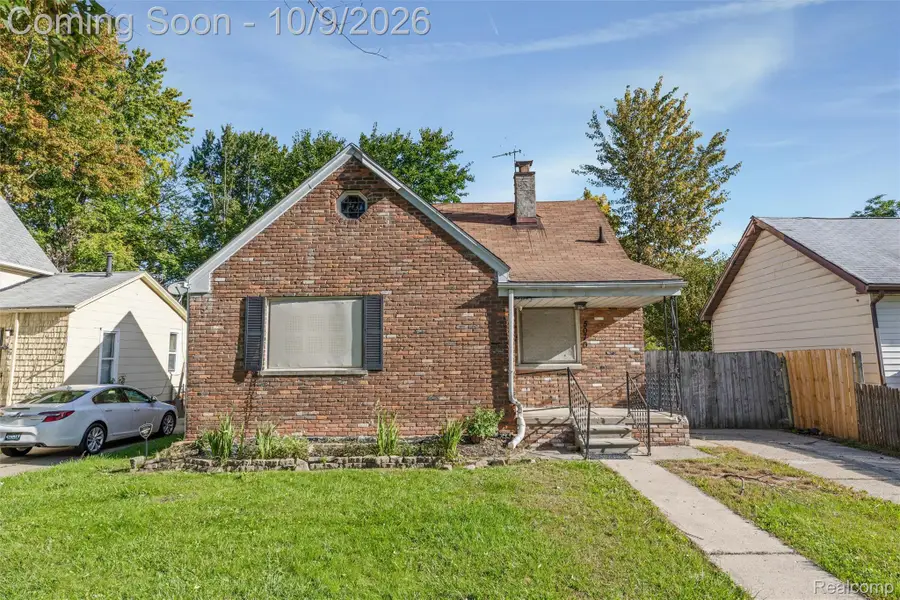 5070 Lafontaine ST, Grosse Pointe, MI 48236 - #2