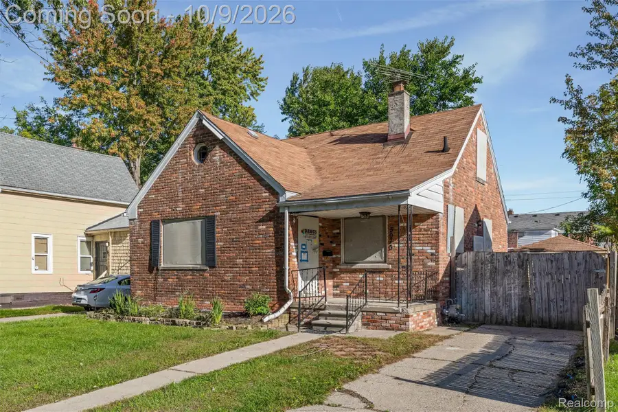 5070 Lafontaine ST, Grosse Pointe, MI 48236 - #3