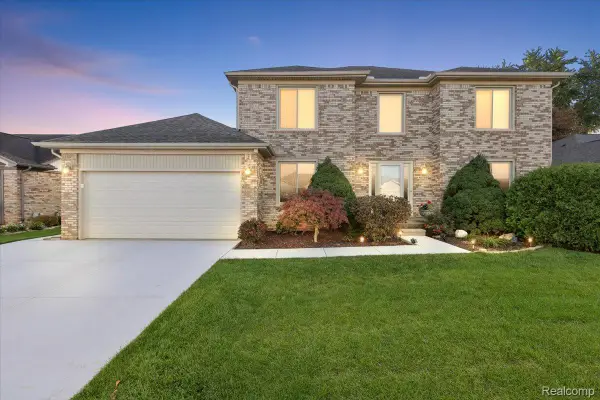 46850 Barbara DR, Macomb, MI 48044