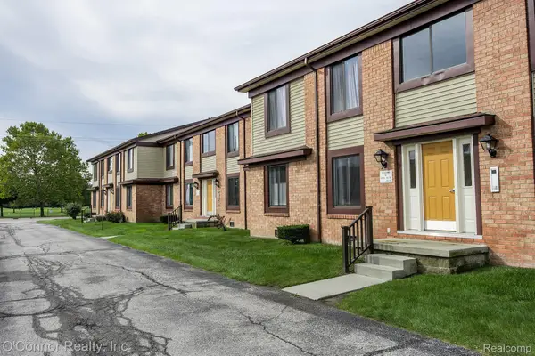 1975 Michigan AVE, Marysville, MI 48040