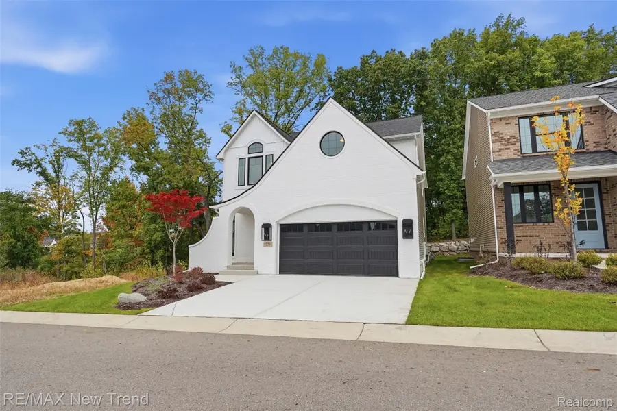 223 Summit View LN, Milford, MI 48381 - #3